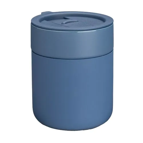 300 ml silicone-coated ceramic mug. Removable PP cap with sliding opening 300 ml silicone-coated ceramic mug. Removable PP cap with sliding opening