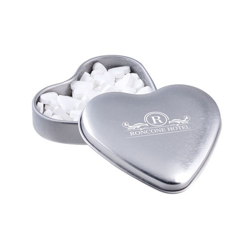 Heart shaped tin with heart peppermint