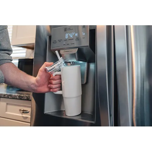 Tana RCS plastic tumbler with handle 750ml Tana RCS plastic tumbler with handle 750ml