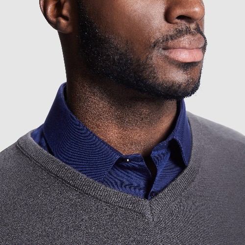 Fine knit V-neck jumper HILUX Fine knit V-neck jumper HILUX