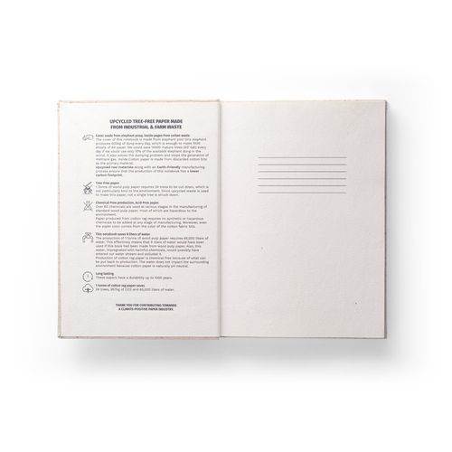 ORGANIC RIGID. Bloc-notes A5 avec couverture rigide fabriquée à partir de matière organique d'éléphant (80%) ORGANIC RIGID. Bloc-notes A5 avec couverture rigide fabriquée à partir de matière organique d'éléphant (80%)