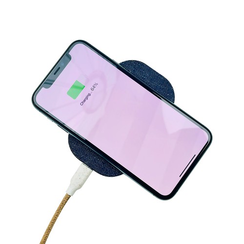 Caricatore wireless in RPET e cotone organico Daikini Caricatore wireless in RPET e cotone organico Daikini