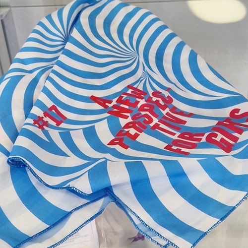 Foulard sublimé pour femme – Impression CMJN – OEM / Private Label Foulard sublimé pour femme – Impression CMJN – OEM / Private Label