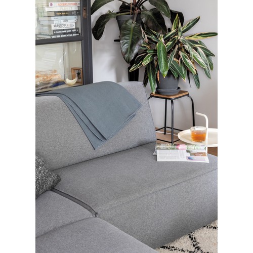 Fleece blanket in pouch Fleece blanket in pouch