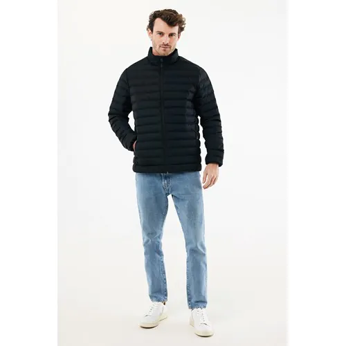 IQONIQ Maiko men recycled polyester padded jacket IQONIQ Maiko men recycled polyester padded jacket