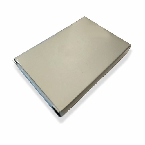 TARJETERO DE CORCHO Y METAL TARJETERO DE CORCHO Y METAL