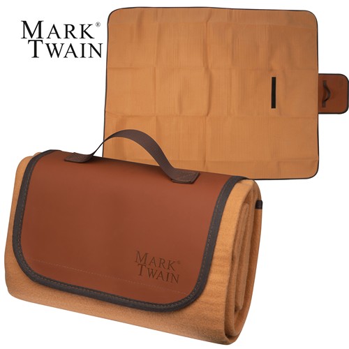 Mark Twain picnic basket