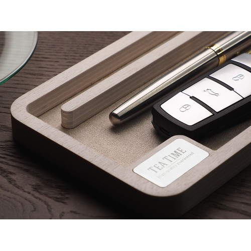 Drewniany organizer na biurko