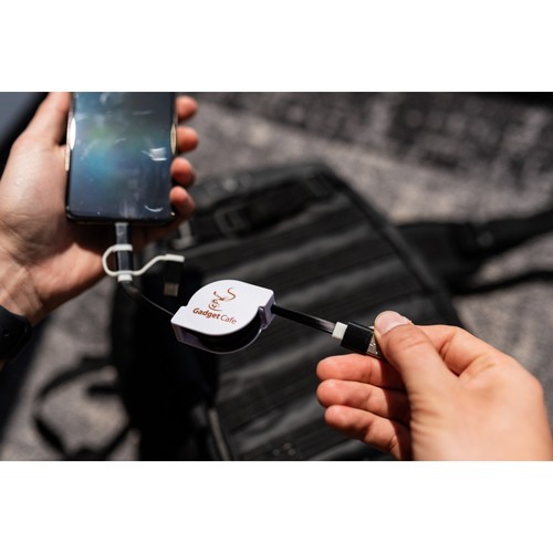 Extendable charging cable with 3 plugs Extendable charging cable with 3 plugs