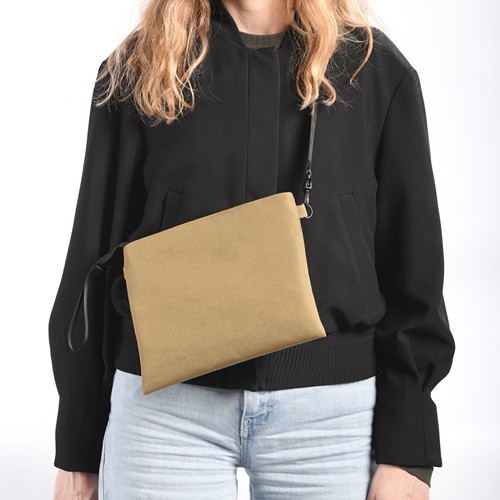 BOLSO DE HOMBRO EN POLYESTER 900D BOLSO DE HOMBRO EN POLYESTER 900D