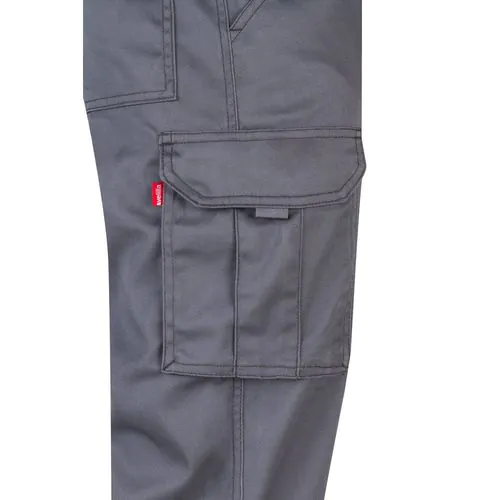 VL LUGH. Pantalon stretch, multipoches (240g/m²) en coton (46%), EME (38%) et polyester (16%) VL LUGH. Pantalon stretch, multipoches (240g/m²) en coton (46%), EME (38%) et polyester (16%)