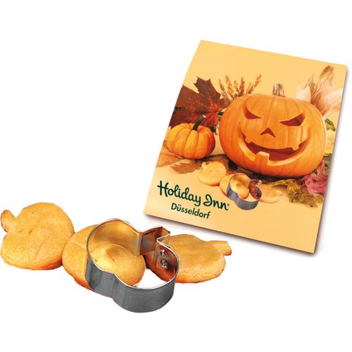 Bake a Halloween Pumpkin Bake a Halloween Pumpkin