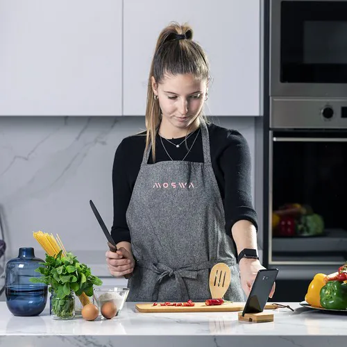 Apron Pissek