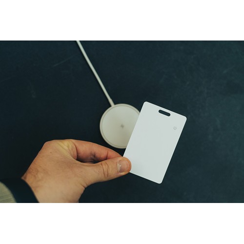 Findit RCS rplastic ultra-thin finder card rechargeable