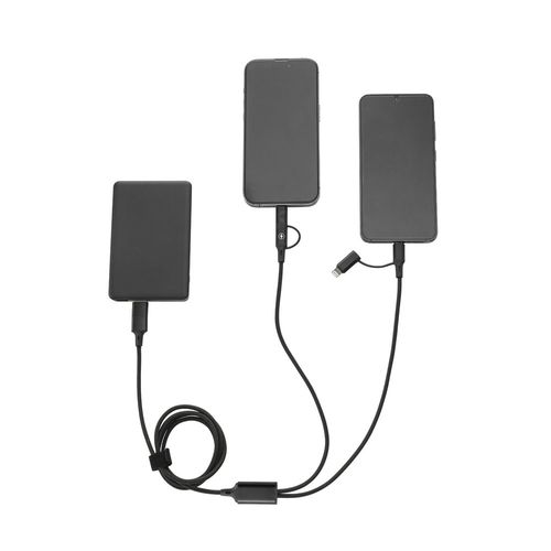 BERTOZZI. Câble USB 6-en-1 ultrarapide en aluminium et PET recyclé BERTOZZI. Câble USB 6-en-1 ultrarapide en aluminium et PET recyclé