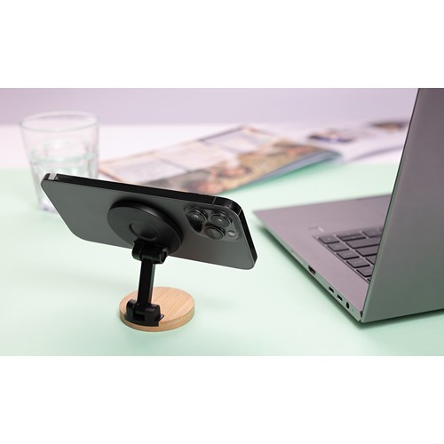 Magmount RCS recycled plastic and bamboo phone stand