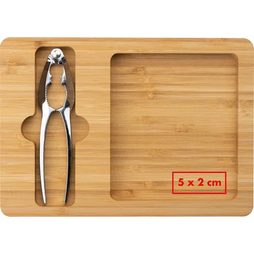 Nutcraker with bamboo bowl Nutcraker with bamboo bowl