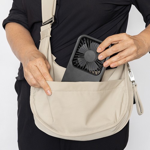 Aervina RCS rplastic herlaadbare bureauventilator Aervina RCS rplastic herlaadbare bureauventilator