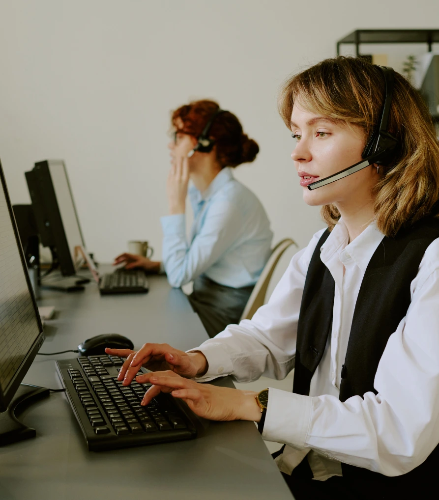 beratung-zu-marken-werbeartikel-kundenservice-team-headset