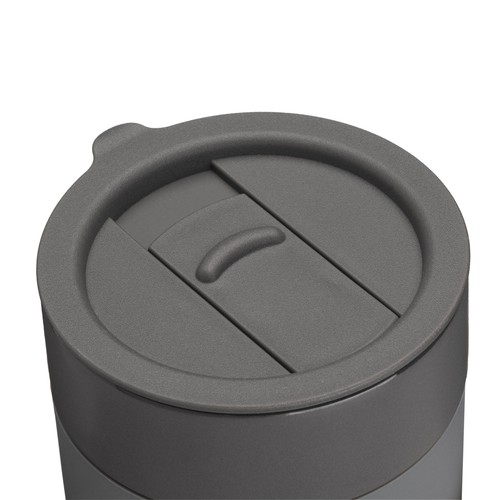 300 ml silicone-coated ceramic mug. Removable PP cap with sliding opening 300 ml silicone-coated ceramic mug. Removable PP cap with sliding opening