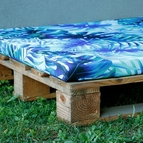 SEAT FOR PALLET SOFA WITH CUSTOMIZABLE 5CM FOAM