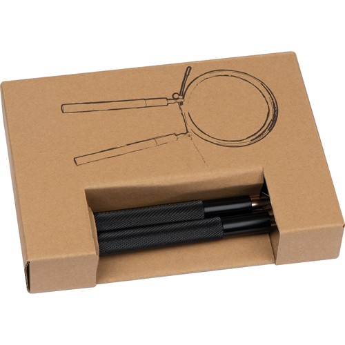 Skipping rope with metal handles