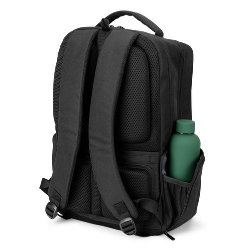 COPENHAGEN. Water-repellent recycled twill backpack with two large front pockets 17'3" COPENHAGEN. Water-repellent recycled twill backpack with two large front pockets 17'3"