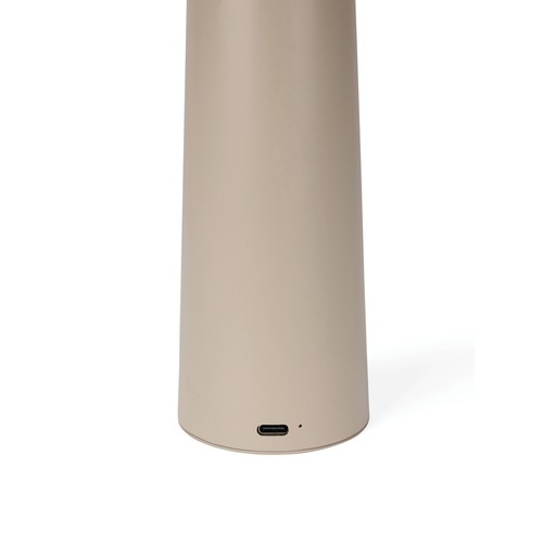 VINGA Avery RCS table lamp VINGA Avery RCS table lamp