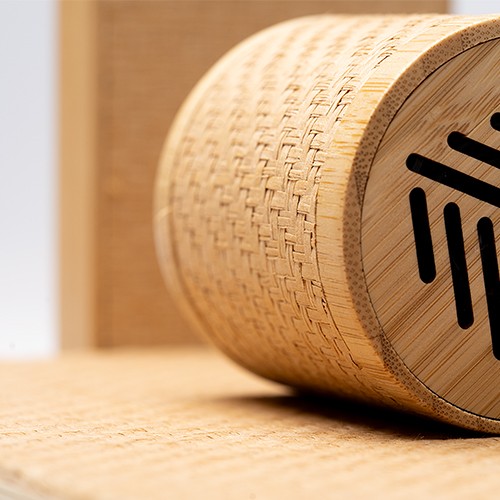 Wireless speaker made with natural fiber body and Alceu Wireless speaker made with natural fiber body and Alceu