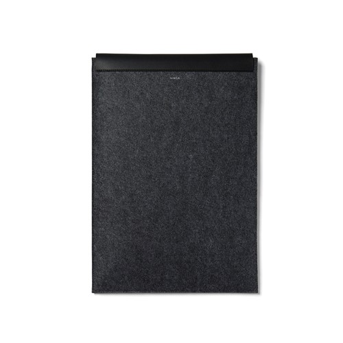 VINGA Albon GRS recycled felt 17" laptop sleeve VINGA Albon GRS recycled felt 17" laptop sleeve