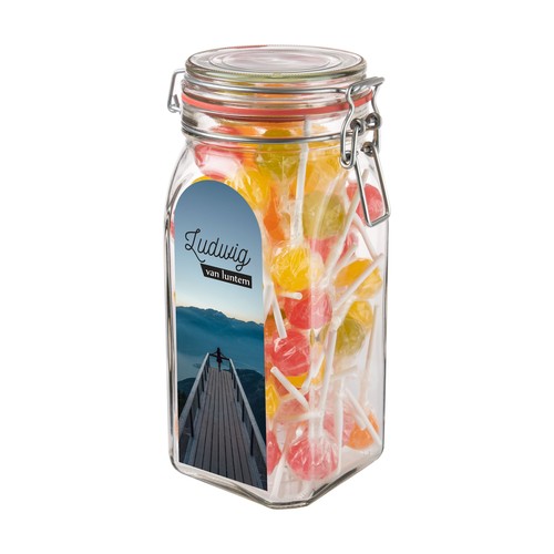 Big glass jar 1,5 liter, filled with candy Big glass jar 1,5 liter, filled with candy