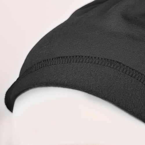 BONNET STRETCH AVEC COUTURES RÉFLÉCHISSANTES