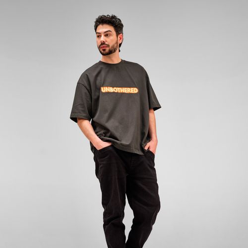 Paloma oversized t-shirt. 100% organic cotton. 240gsm. Made in PT Paloma oversized t-shirt. 100% organic cotton. 240gsm. Made in PT