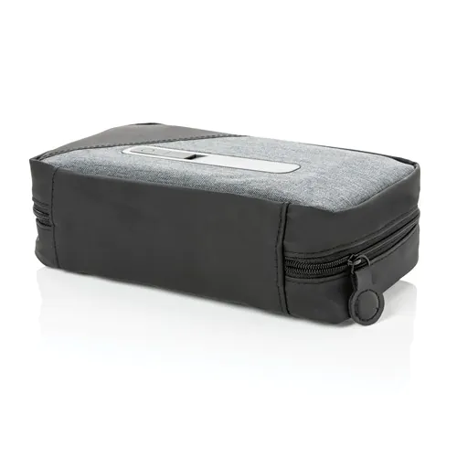 Portable UV-C steriliser pouch with integrated battery Portable UV-C steriliser pouch with integrated battery