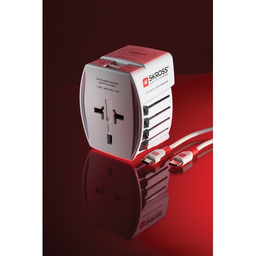 SKROSS MUV Wereldreisadapter 65W PD met USB C-kabel
