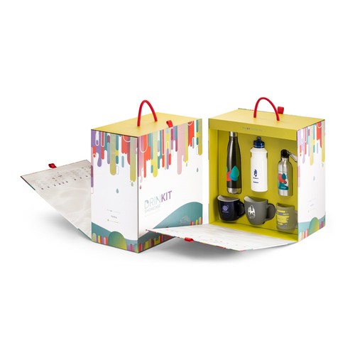 DRINKIT SHOWCASE. Muestrario personalizado de "Drinkware" DRINKIT SHOWCASE. Muestrario personalizado de "Drinkware"