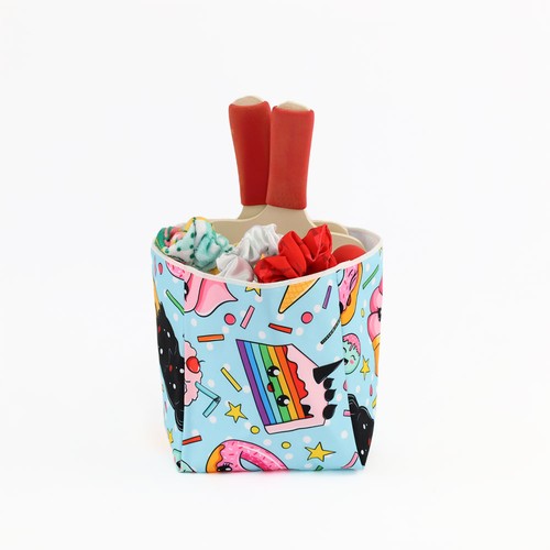 CUSTOMIZABLE STORAGE BOX CUSTOMIZABLE STORAGE BOX