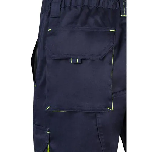 VL HEMERA. Two-tone, multi-pocket stretch Bermuda shorts (240g/m²), in cotton (46%), EME (38%) and polyester (16%) VL HEMERA. Two-tone, multi-pocket stretch Bermuda shorts (240g/m²), in cotton (46%), EME (38%) and polyester (16%)