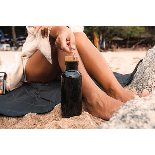 Bouteille 680ml en rPET RCS, couvercle en bambou