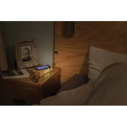 Bamboo alarm clock with 5W wireless charger Bamboo alarm clock with 5W wireless charger