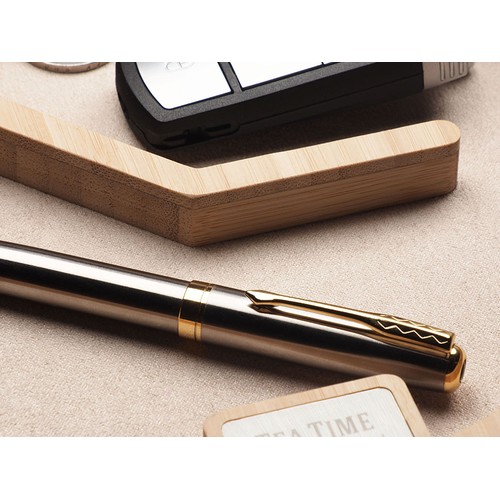 Wooden desk organiser Wooden desk organiser