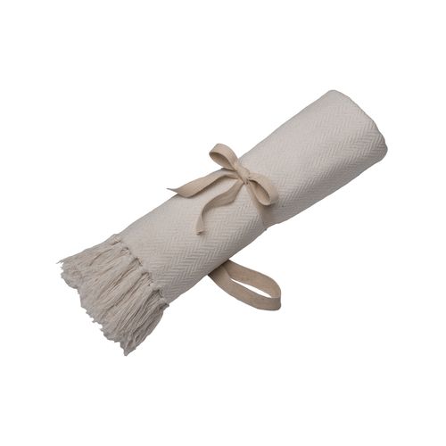 Couverture à franges fabriquée à partir de matériaux 100 % recyclés Couverture à franges fabriquée à partir de matériaux 100 % recyclés