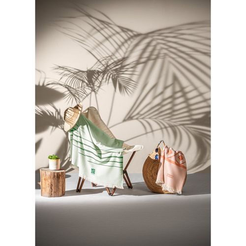 MALEK. Toalla de baño y multifuncional (350g/m²) fabricada en algodón ligero y resistente (85%) y algodón reciclado (15%)