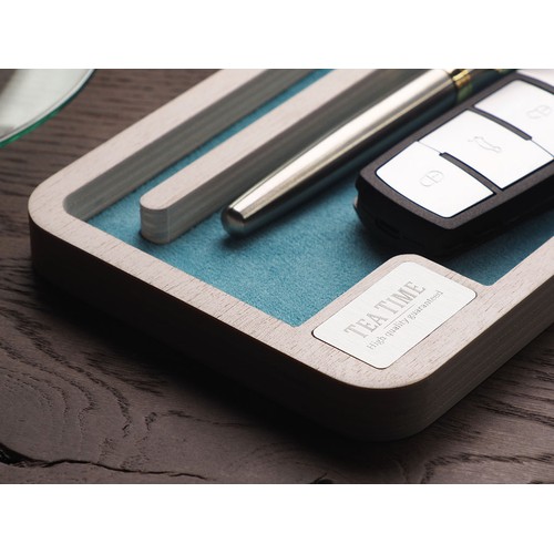 Drewniany organizer na biurko