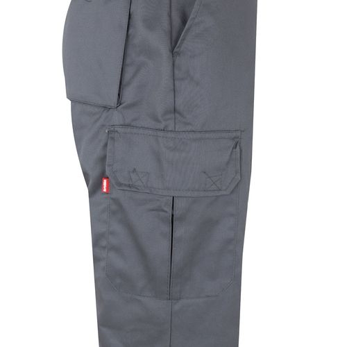 VL ATHENA. Pantaloni in twill bicolore, foderati, con diverse tasche, in cotone (20%) e poliestere (80%) VL ATHENA. Pantaloni in twill bicolore, foderati, con diverse tasche, in cotone (20%) e poliestere (80%)