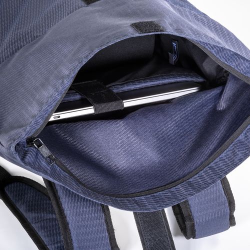 Zaino porta pc in poliestere riciclato con tintura ecologica