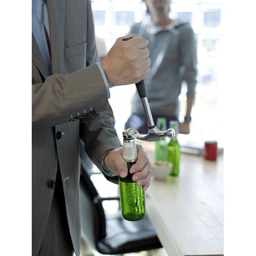 Steel Friday afternoon hammer Omar