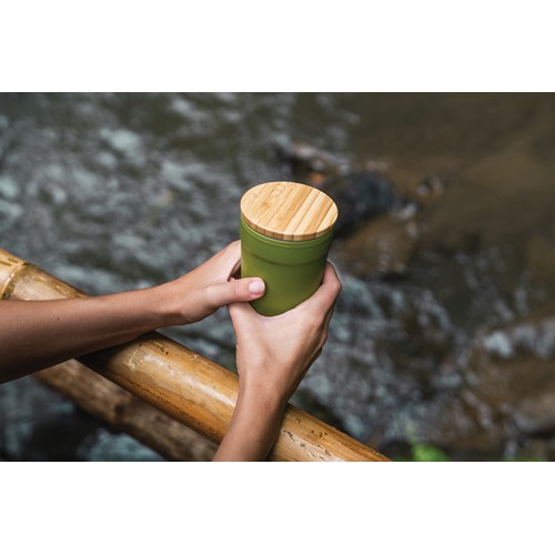 Mug 300ml en PP recyclé GRS avec couvercle en bambou Mug 300ml en PP recyclé GRS avec couvercle en bambou