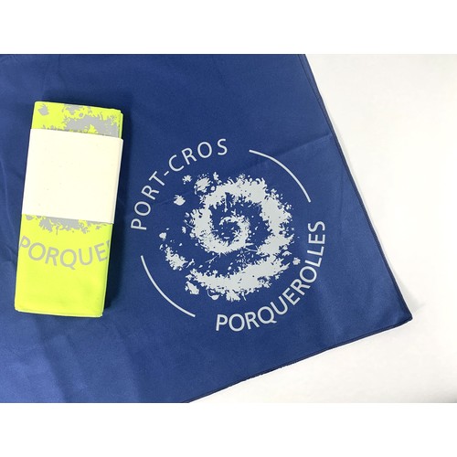 Microfiber towel in silk screening Microfiber towel in silk screening