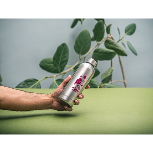 ODIN METTALIC. Bouteille en acier inoxydable recyclé à 90% 550 mL ODIN METTALIC. Bouteille en acier inoxydable recyclé à 90% 550 mL